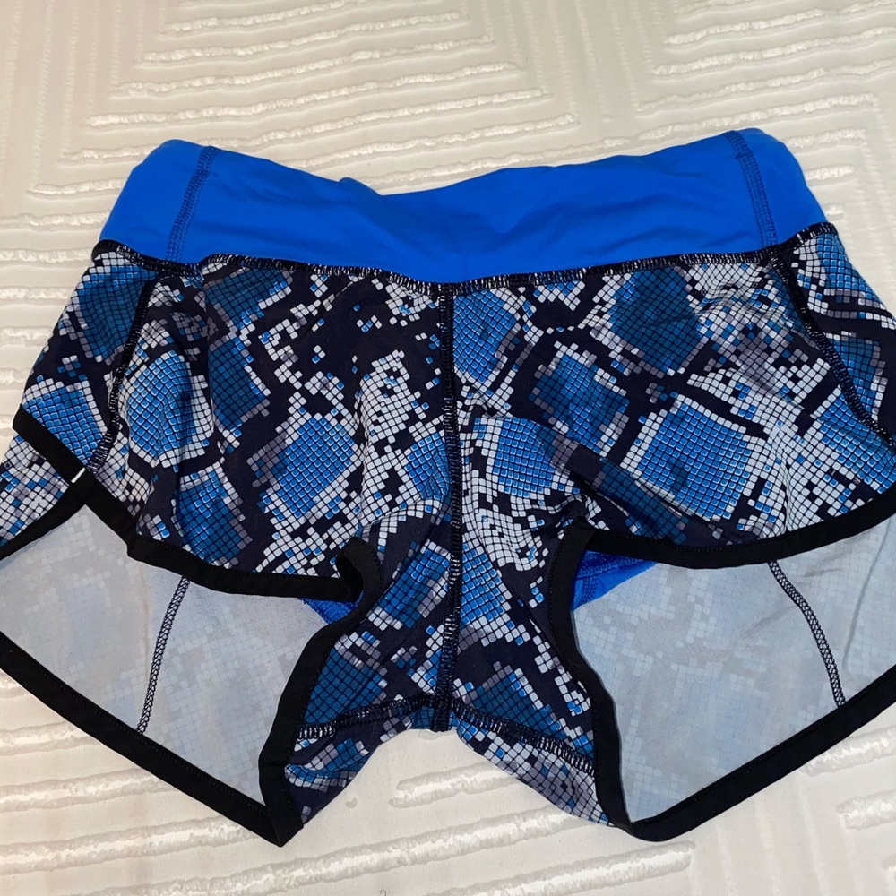 Lululemon shorts!